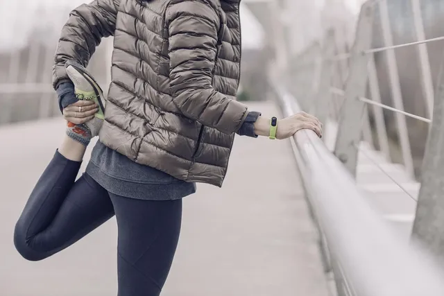 Bozlun B16 Waterproof and Anti-Lost Watch-Smart Fitness Tracker